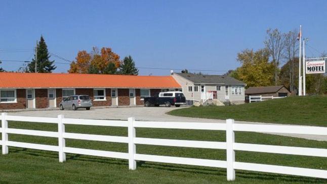 Springmount Motel Owen Sound Esterno foto